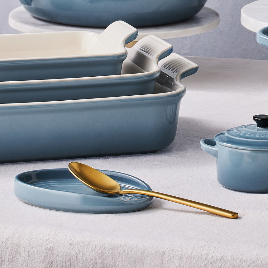 Le Creuset Stoneware Oval Spoon Rest Chambray - Image 02