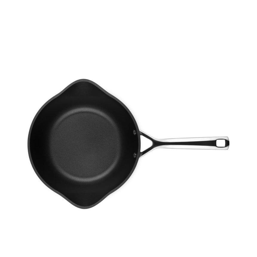 Le Creuset Toughened Non Stick Chef's Pan with 2 Pouring Spout 24cm - Image 04