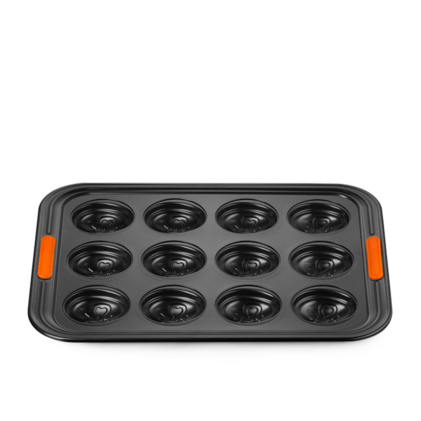 Le Creuset Toughened Non Stick Bakeware 12 Cup Easter Egg Tray - Image 04