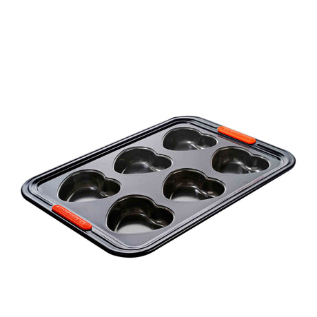 Le Creuset Toughened Non Stick 6 Cup Heart Shaped Muffin Pan - Image 01