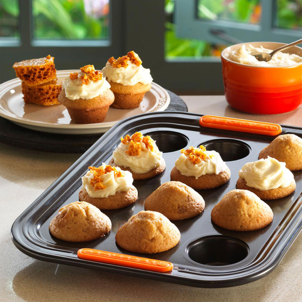 Le Creuset Toughened Non-Stick 12 Cup Mini Muffin Tray - Image 02