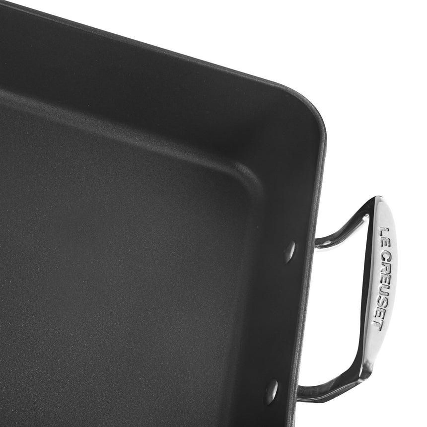 Le Creuset Toughened Non Stick Roasting Pan 35cm - Image 03