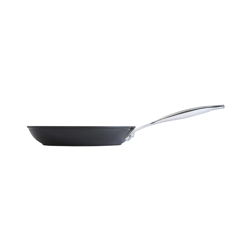 Le Creuset Toughened Non Stick Shallow Frypan Set 24 and 28cm - Image 02