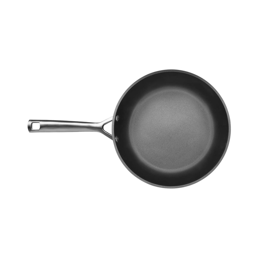 Le Creuset Toughened Non Stick Shallow Frypan Set 24 and 28cm - Image 03