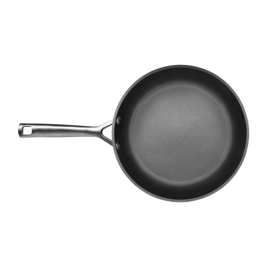 Le Creuset Toughened Non Stick Shallow Frypan 30cm - Image 03