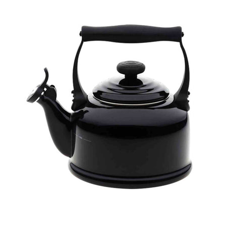 Le Creuset Traditional Kettle in Black 2.1 Litre - Image 01