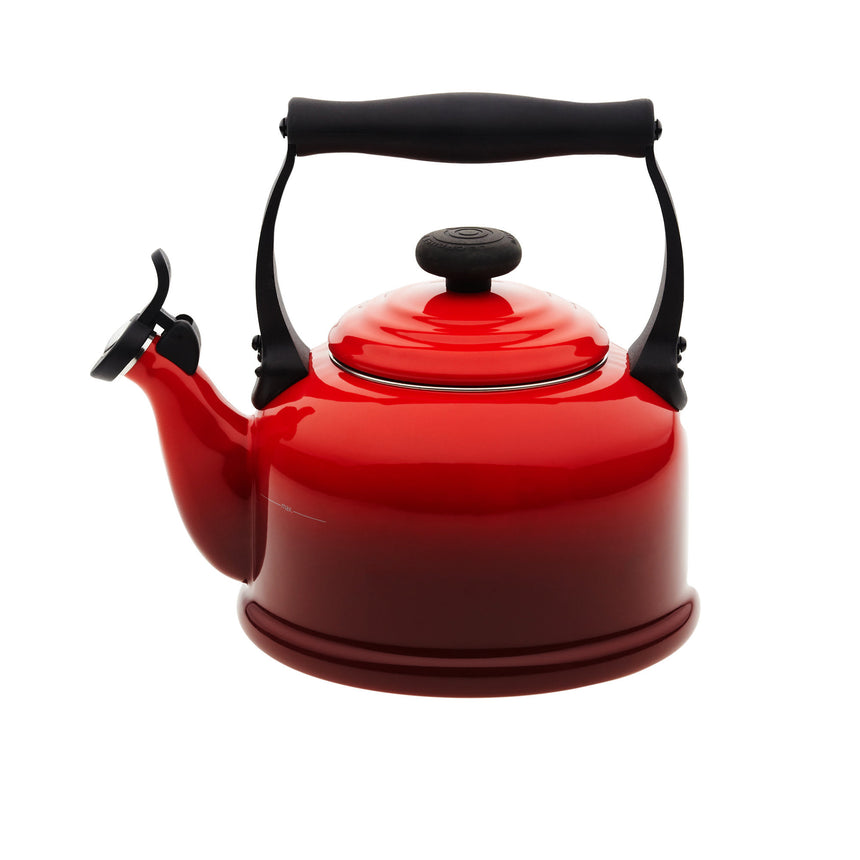 Le Creuset Cerise Traditional Kettle 2.1L - Image 01