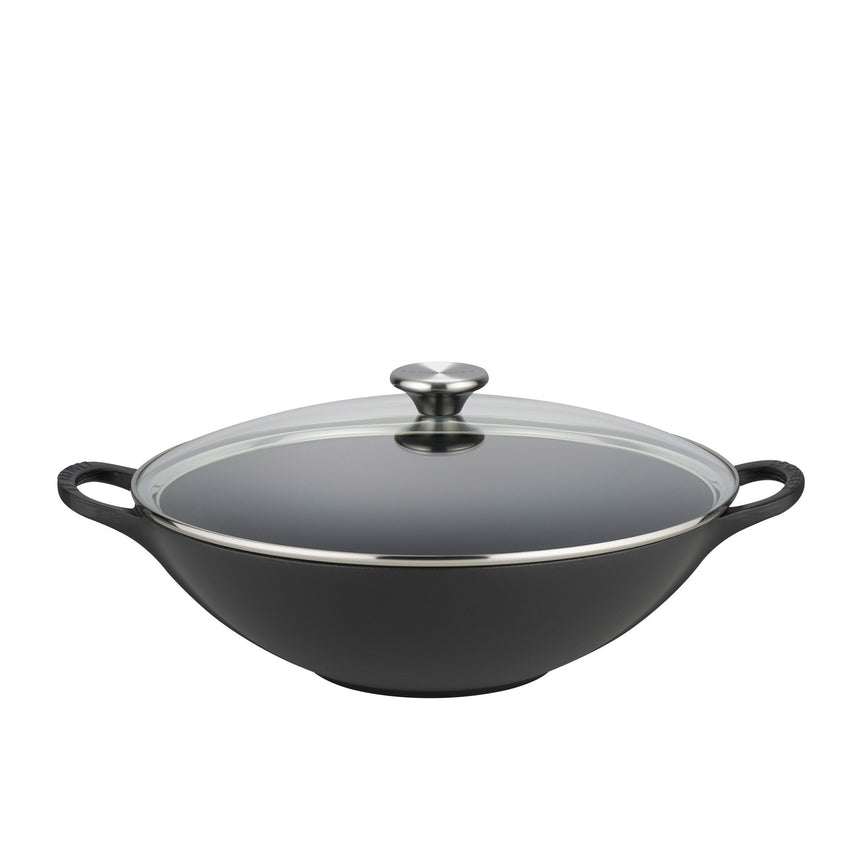 Le Creuset Satin in Black Cast Iron Wok With Lid 32cm - Image 01