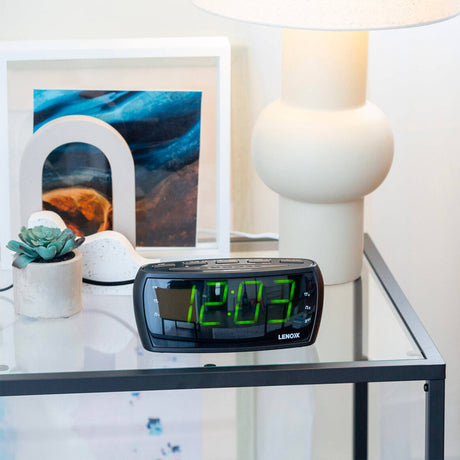 Lenoxx AM/FM Clock Radio Black - Image 02