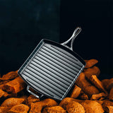 Lodge in Blacklock Triple Seasoned Cast Iron Square Grill Pan 30cm - Image 04