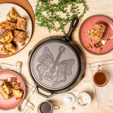 Lodge Dolly Parton Cast Iron Skillet 30cm - Image 02