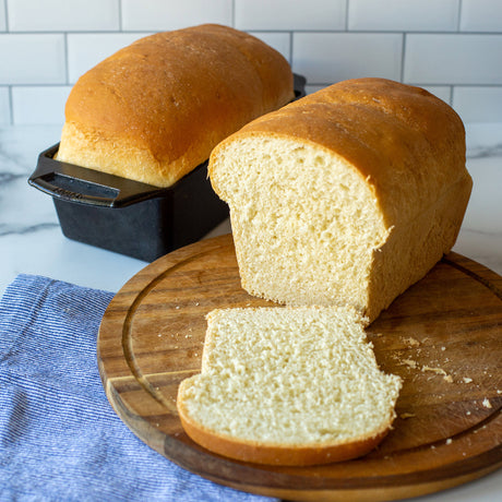 Lodge Cast Iron Loaf Pan - Image 02