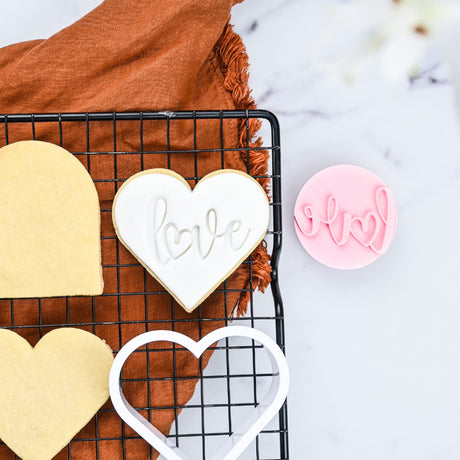 Loyal Cookie Embosser Stamp Love - Image 02