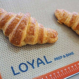 LOYAL Prep and Bake Silicone Mat 58.5cm x 38.5cm - Image 03