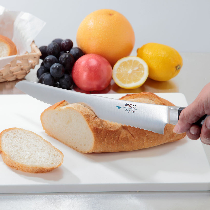 Mac Professional Bread Knife 27cm MSB-105 - Image 02