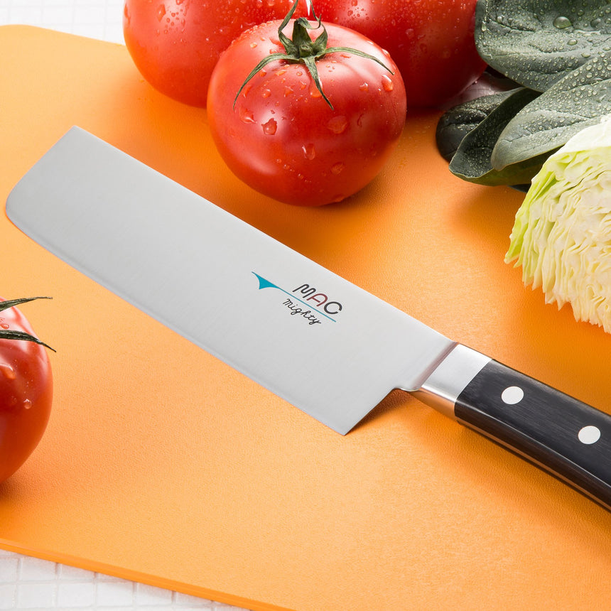 MAC Professional Series Japanese Vegetable Knife 17cm - Image 02