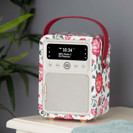 VQ Monty Retro DAB+ Digital Radio Cath Kidston Strawberry Garden - Image 02