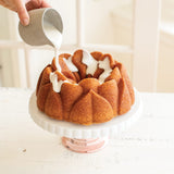 Nordic Ware Toffee Magnolia Bundt Pan 25cm - Image 04