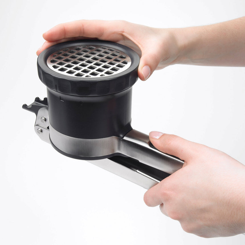 OXO Good Grips 3-in-1 Adjustable Potato Ricer - Image 05