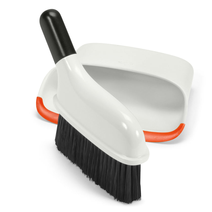 OXO Good Grips Compact Dustpan & Brush Set - Image 03