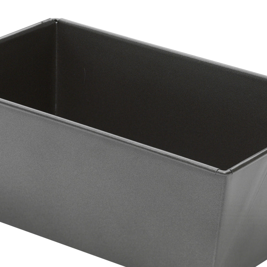 Pyrex Platinum Large Deep Loaf Pan 22cm - Image 03