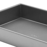 Pyrex Platinum Professional Rectangular Cake Pan 33x23cm - Image 03