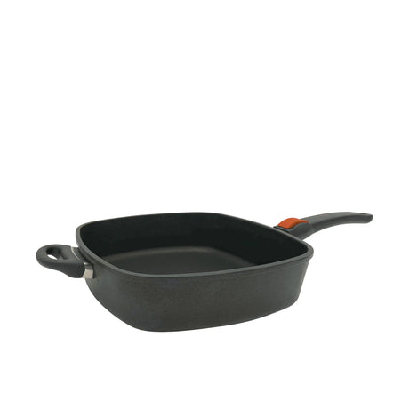 SKK Series 7 Induction Square Saute Pan with Detachable Handle 28cm - Image 01