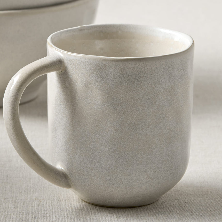 Salisbury & Co Baltic Mug 400ml in White - Image 03