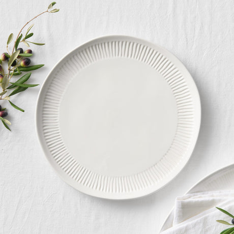 Salisbury & Co Cambria Round Serving Plate 33cm White - Image 02