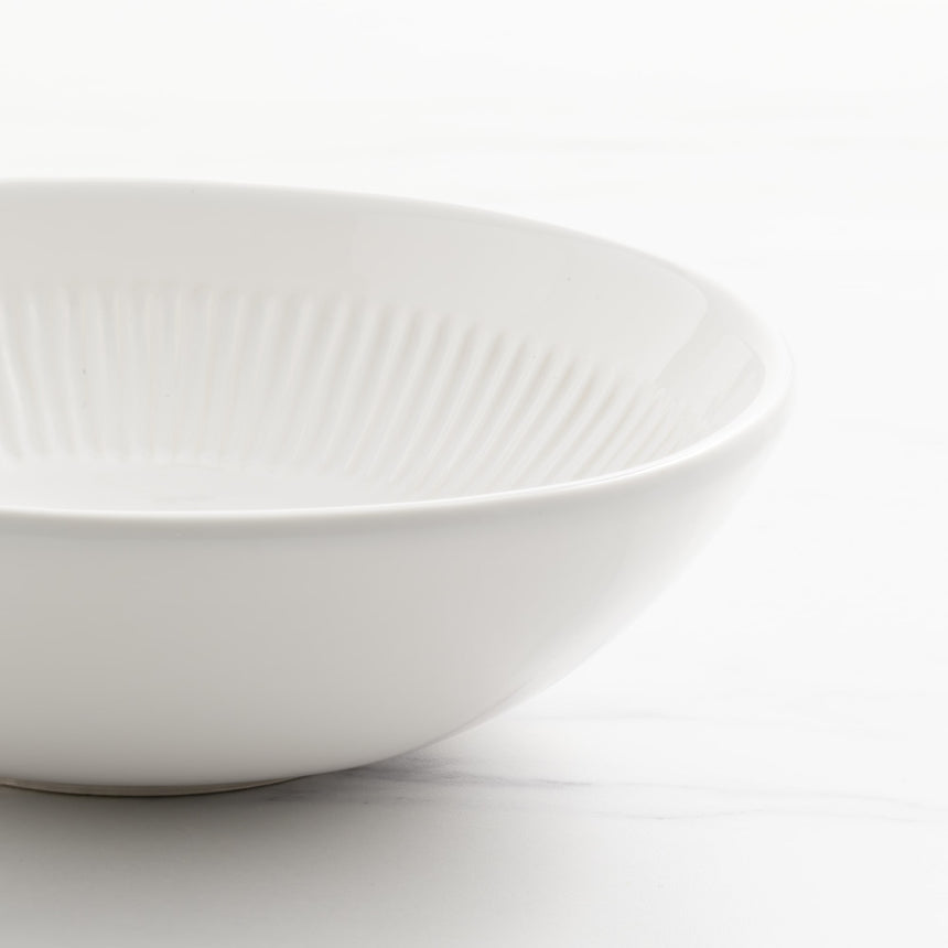 Salisbury & Co Cambria Serving Bowl 22cm White - Image 05