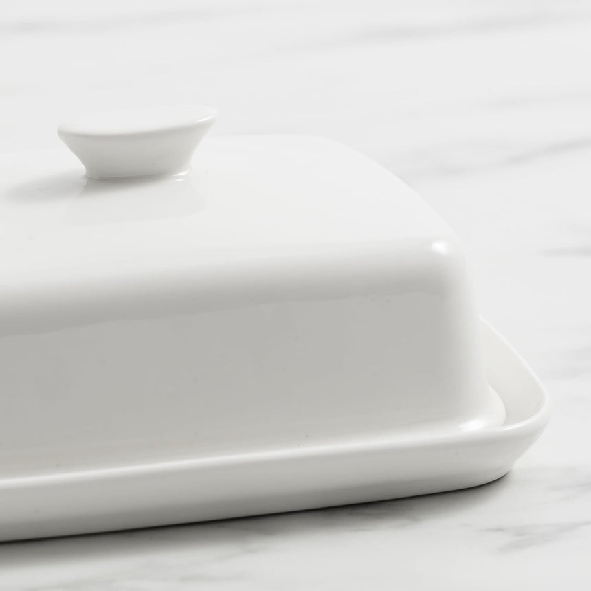 Salisbury & Co Classic Butter Dish in White - Image 05