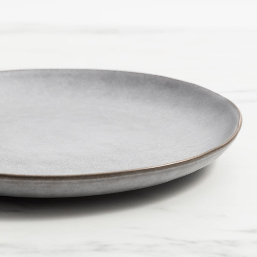 Salisbury & Co Siena Round Platter 33cm Light Grey - Image 03