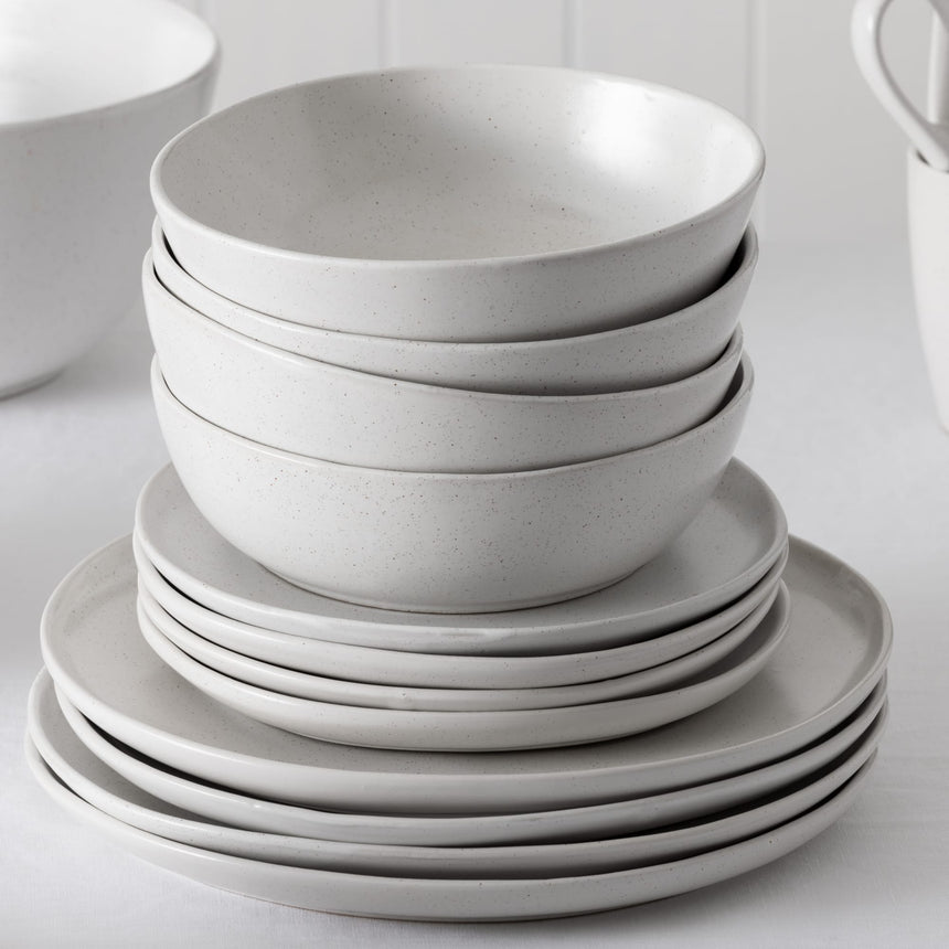 Salisbury & Co Tierra Dinner 12 Piece Set in White - Image 04