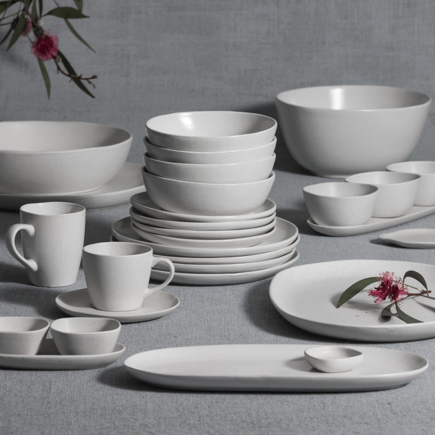 Salisbury & Co Tierra Dinner 12 Piece Set in White - Image 05