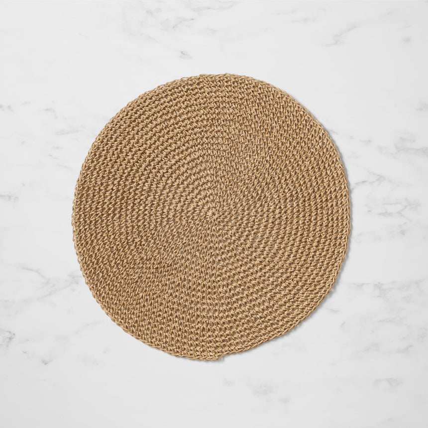 Salisbury & Co Woven Round Placemat 38cm Natural - Image 01