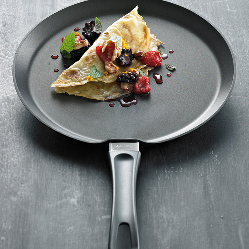 Scanpan Classic Crepe Pan 25cm - Image 04