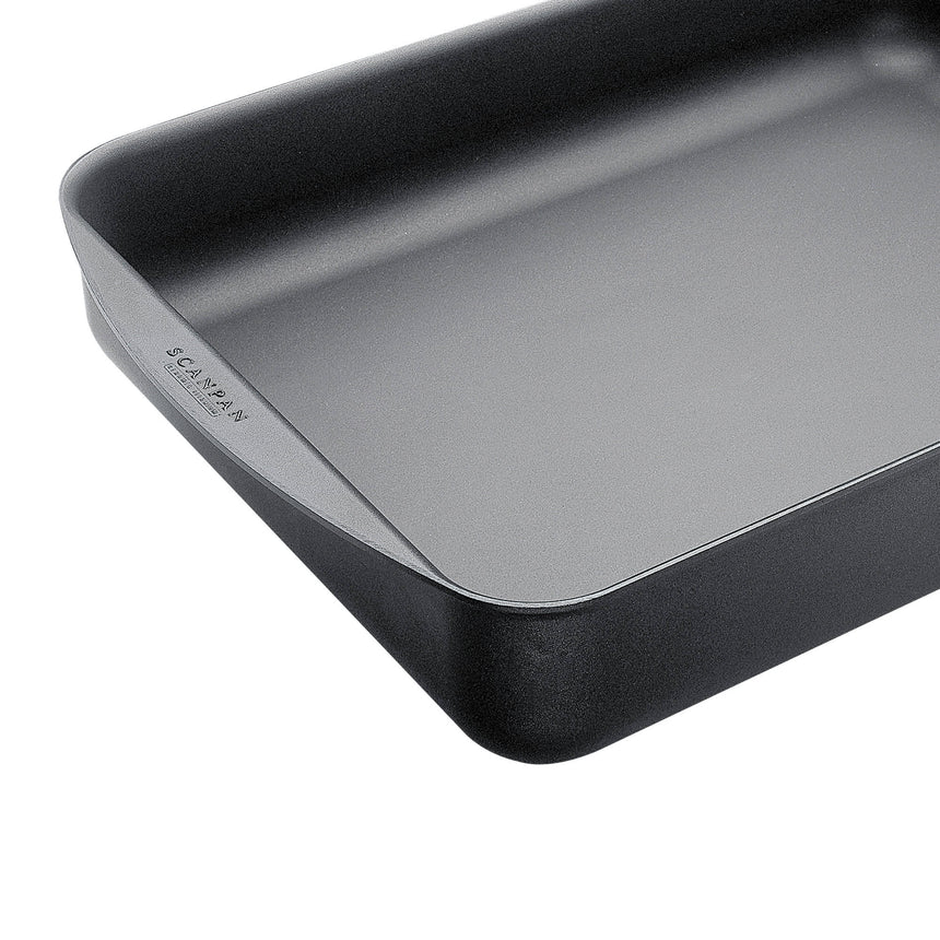 Scanpan Classic Roast Pan Medium 39 x 27cm - Image 02