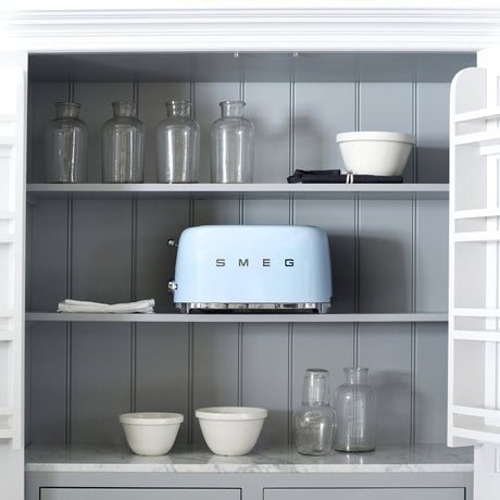 Smeg 50's Retro Style TSF02 4 Slice Toaster in Pastel in Blue - Image 02