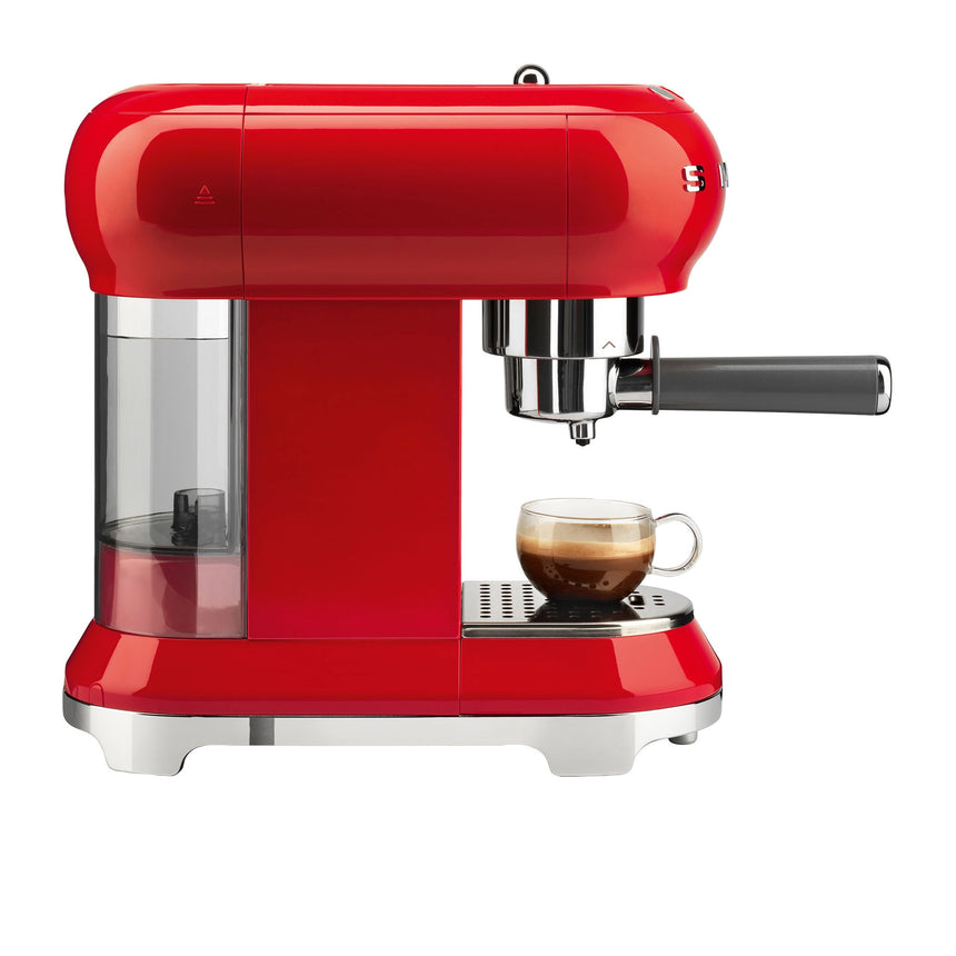 Smeg 50's Retro Style ECF01 Espresso Coffee Machine in Red - Image 02