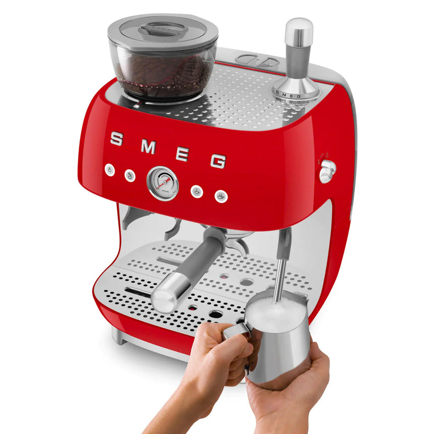 Smeg 50's Retro Style EGF03 Espresso Machine with Built In Grinder Red - Image 05