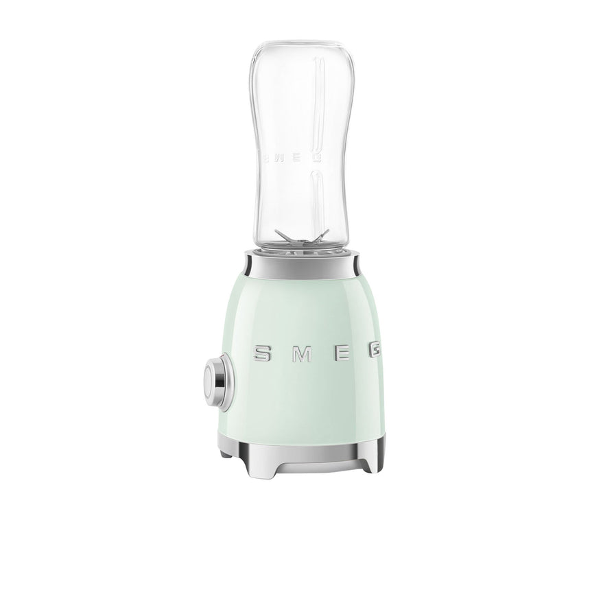 Smeg 50's Retro Style PBF01 Mini Blender in Pastel Green - Image 06