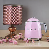 Smeg 50's Retro Style KLF05 Mini Kettle 800ml in Pastel in Pink - Image 02