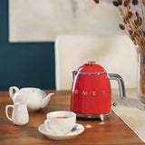 Smeg 50's Retro Style KLF05 Mini Kettle 800ml in Red - Image 06