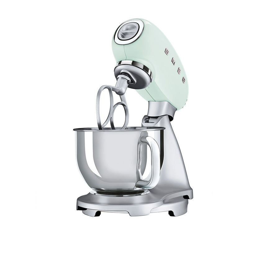 Smeg 50's Retro Style SMF02 Stand Mixer Pastel Green - Image 03