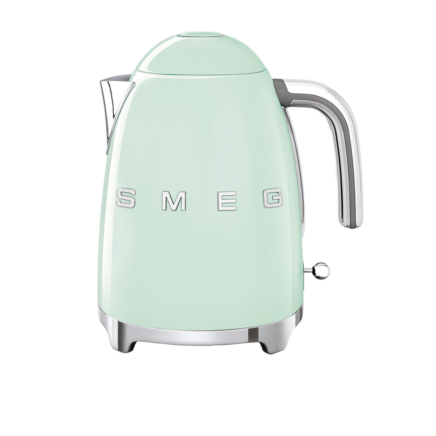 Smeg 50's Retro Style KLF03 Kettle 1.7 litre in Pastel Green - Image 01