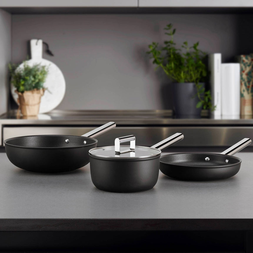 Smeg Non Stick Saucepan with Lid 20cm - 2.7 litre in Black - Image 02