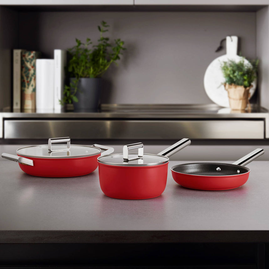 Smeg Non Stick Saucepan with Lid 20cm - 2.7 litre in Red - Image 04