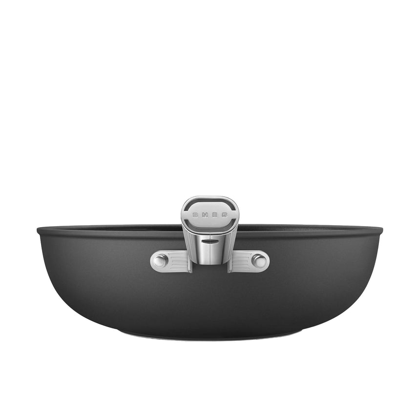 Smeg Non Stick Wok 30cm in Black - Image 03