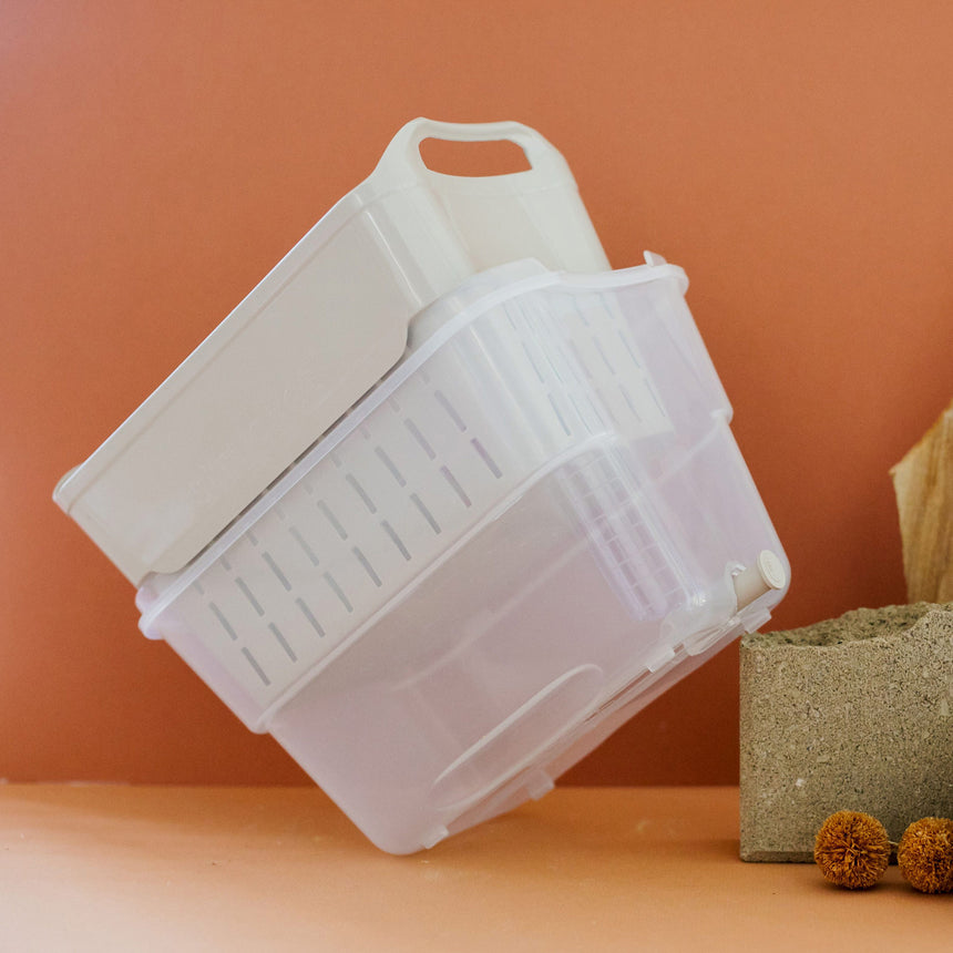 Strucket Mini Soaker Bucket 4.5 Litre Sand & Clear - Image 02