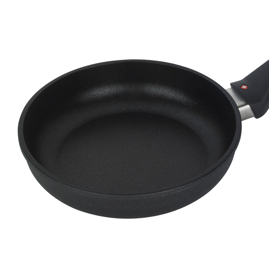 Swiss Diamond XD Classic Fry Pan 18cm - Image 05